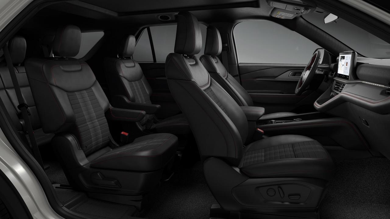 2027 Ford Explorer ST-Line 4WD Photo