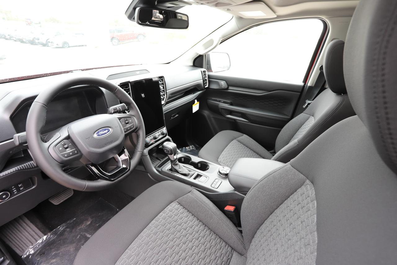 2026 Ford Ranger XLT 4WD SuperCrew 5' Box Photo5