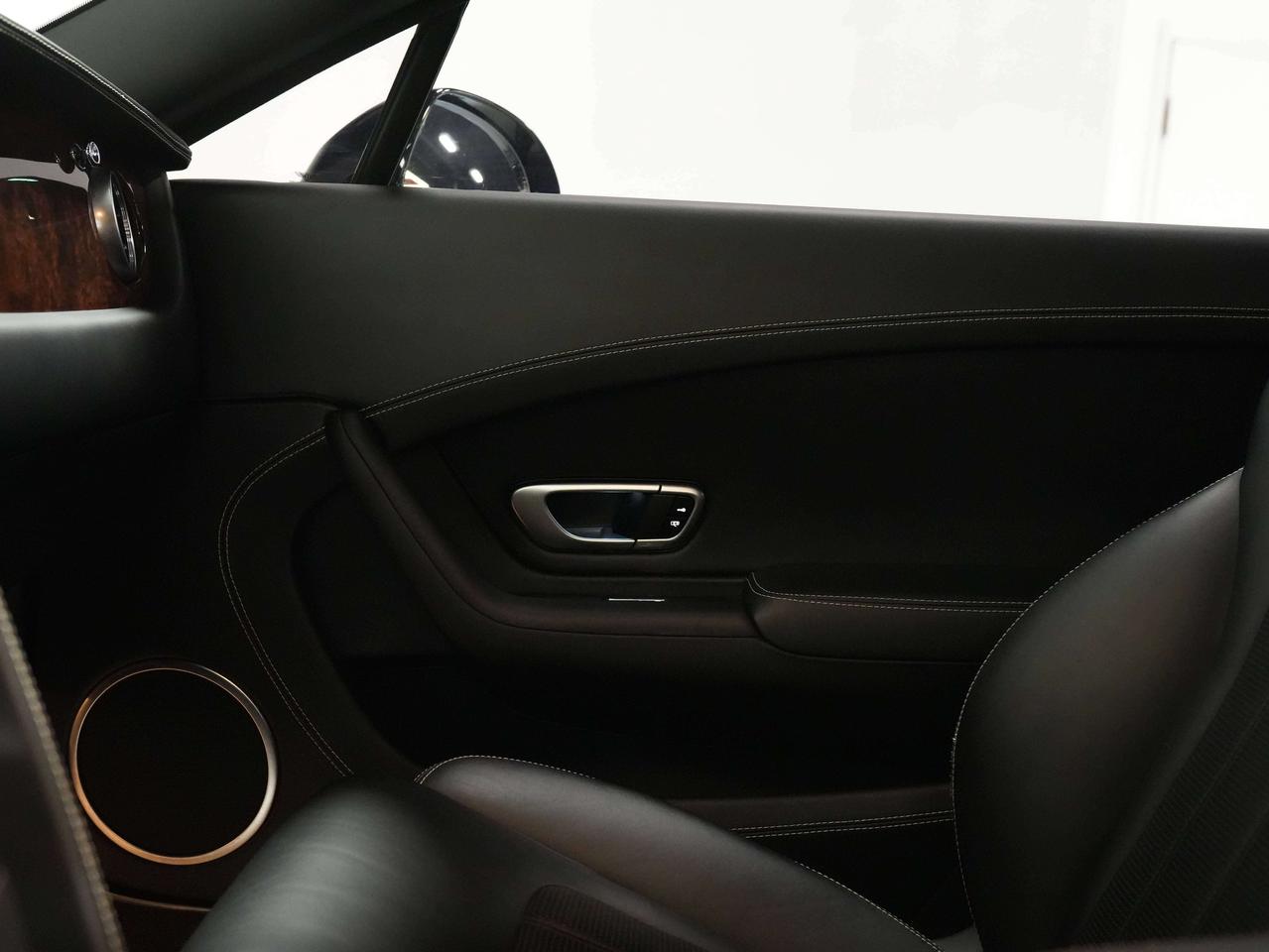 2012 Bentley Continental GT GT | W12 | WOOD TRIM Photo