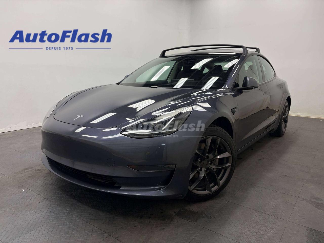 +Avertisseur de d&eacute;rive de la trajectoire / Lane departure warning 
+Bluetooth 
+Cam&eacute;ra de recul / Backup camera 
+Commandes de radio au volant / Steering wheel audio controls 
+Hayon &eacute;lectrique / Electric hatch 
+Si&egrave;ges en cuir / Leather interior 
+R&eacute;gulateur de vitesse  / Cruise control 
+Si&egrave;ges chauffants / Heated seats 
+Syst&egrave;me dassistance stationnement / Park assist system 
+Syst&egrave;me de navigation / Navigation system 
+Surveillance des angles morts / Blind spot monitoring 
+Syst&egrave;me d&eacute;vitement de collision / Collision warning system 
+Toit a vision panoramique / Panoramic sunroof 
+Volant chauffant / Heated Steering wheel 
+Un seul propri&eacute;taire / One owner
+Aucun Accident /  No accidents
+V&eacute;rifi&eacute; par Carfax / Carfax verified
+Protection m&eacute;canique disponible / Mechanical protection available
+Ce v&eacute;hicule a &eacute;t&eacute; achet&eacute; dun particulier / This vehicle was bought from a private seller



Visitez notre page Google pour voir tous les commentaires positifs que nos clients nous laissent.
 
Financement rapide et facile, 1ere, 2e et 3e chances au cr&eacute;dit, approbation en 30 minutes, taux dacceptation tr&egrave;s &eacute;lev&eacute;. 

Essayez notre demande de cr&eacute;dit s&eacute;curis&eacute; en ligne, sans obligation! 

Nous sommes les sp&eacute;cialistes des autos, fourgonnettes, VUS, 4x4, et les camions l&eacute;gers jusqu&agrave; une tonne. 

*Seulement le nettoyage de base du v&eacute;hicule, fait par un sous-traitant, est inclus. Pour un perfectionnement de lesth&eacute;tique int&eacute;rieur/ext&eacute;rieur, dont une d&eacute;contamination de la peinture, des retouches de peinture, faites par nos experts en esth&eacute;tique, une somme de 249$ sera ajout&eacute;e &agrave; votre facture. Aussi disponible, loption dimmatriculer la voiture sur place, qui vous permet d&eacute;pargner du temps et le co&ucirc;t de 25$ du transit temporaire.

*************

Since 1975 AutoFlash has offered the best price-quality and excellent service. 

Visit our Google page to read all the nice things our clients have to say about us.

We have financing for all credit situations. 1st 2nd 3rd chance credit with an excellent approval rate!

Try our secured online credit application any time, with no obligation! 

We specialize in all brands, makes and models. Whether you need a car, truck, SUV or minivan, we can help you.

And if we dont have it, well find it for you!

*Only the basic cleaning of the vehicle, done by a subcontractor, is included in the advertised price. For a complete interior/exterior detailing, done by our esthetic specialists, which includes a complete paint decontamination and paint touch-ups if needed, an amount of 249$ will be added to your invoice. Also available, in-house licensing, which allows you to save the $25 for a temporary Transit.