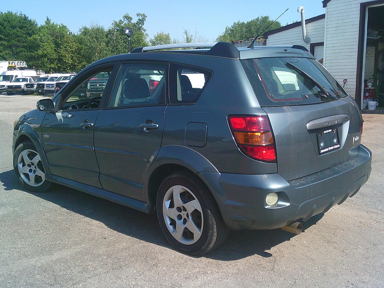2006 Pontiac Vibe 4DR WGN FWD Photo