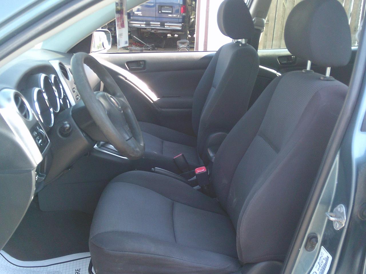2006 Pontiac Vibe 4DR WGN FWD Photo