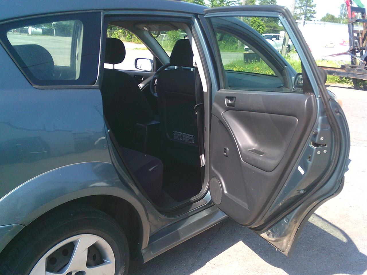 2006 Pontiac Vibe 4DR WGN FWD Photo