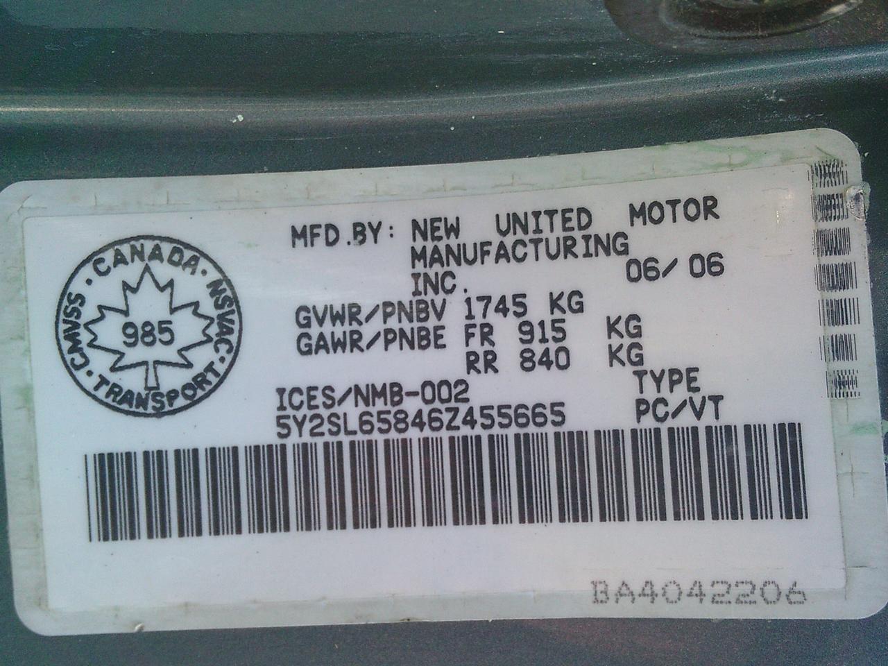 2006 Pontiac Vibe 4DR WGN FWD Photo