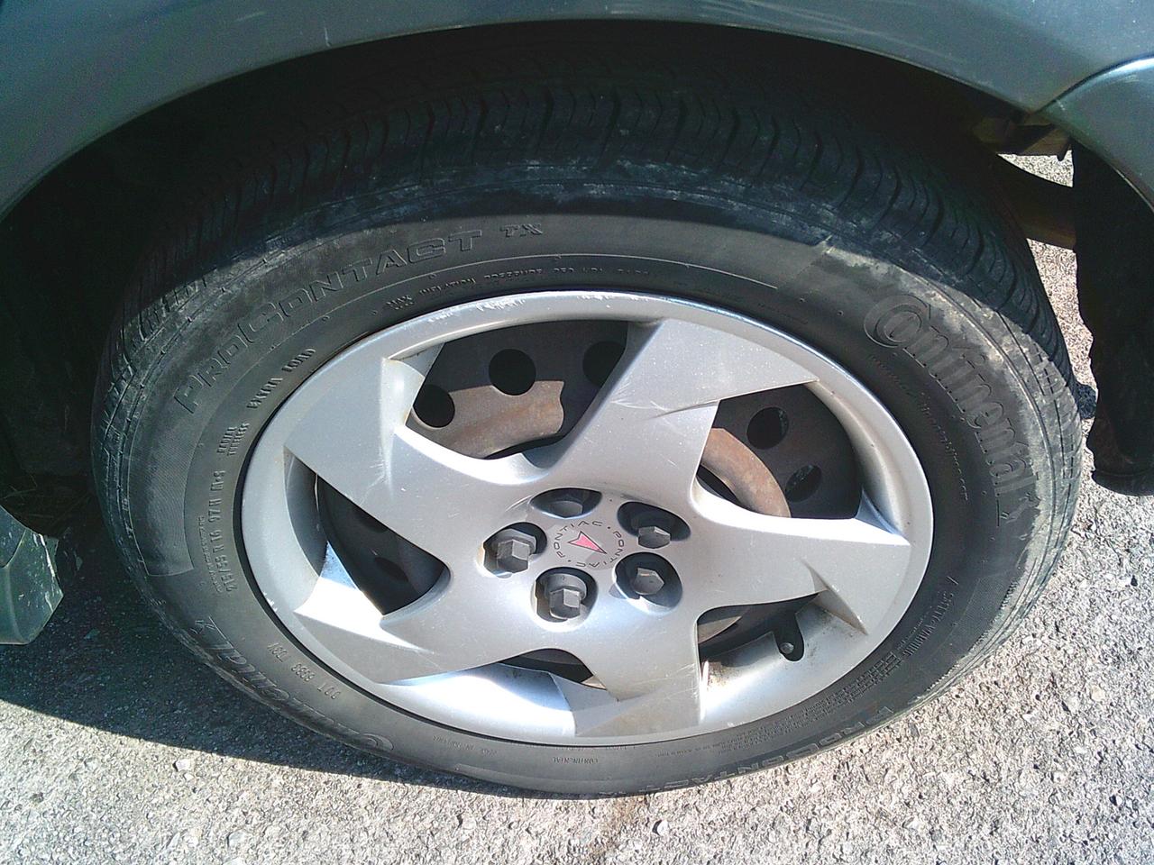 2006 Pontiac Vibe 4DR WGN FWD Photo