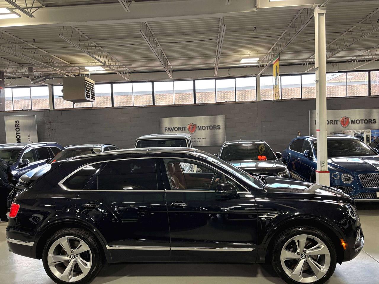 2018 Bentley Bentayga W12|SIGNATURE|REAREXECUTIVE|NO LUX TAX|NIGHTVISION Photo