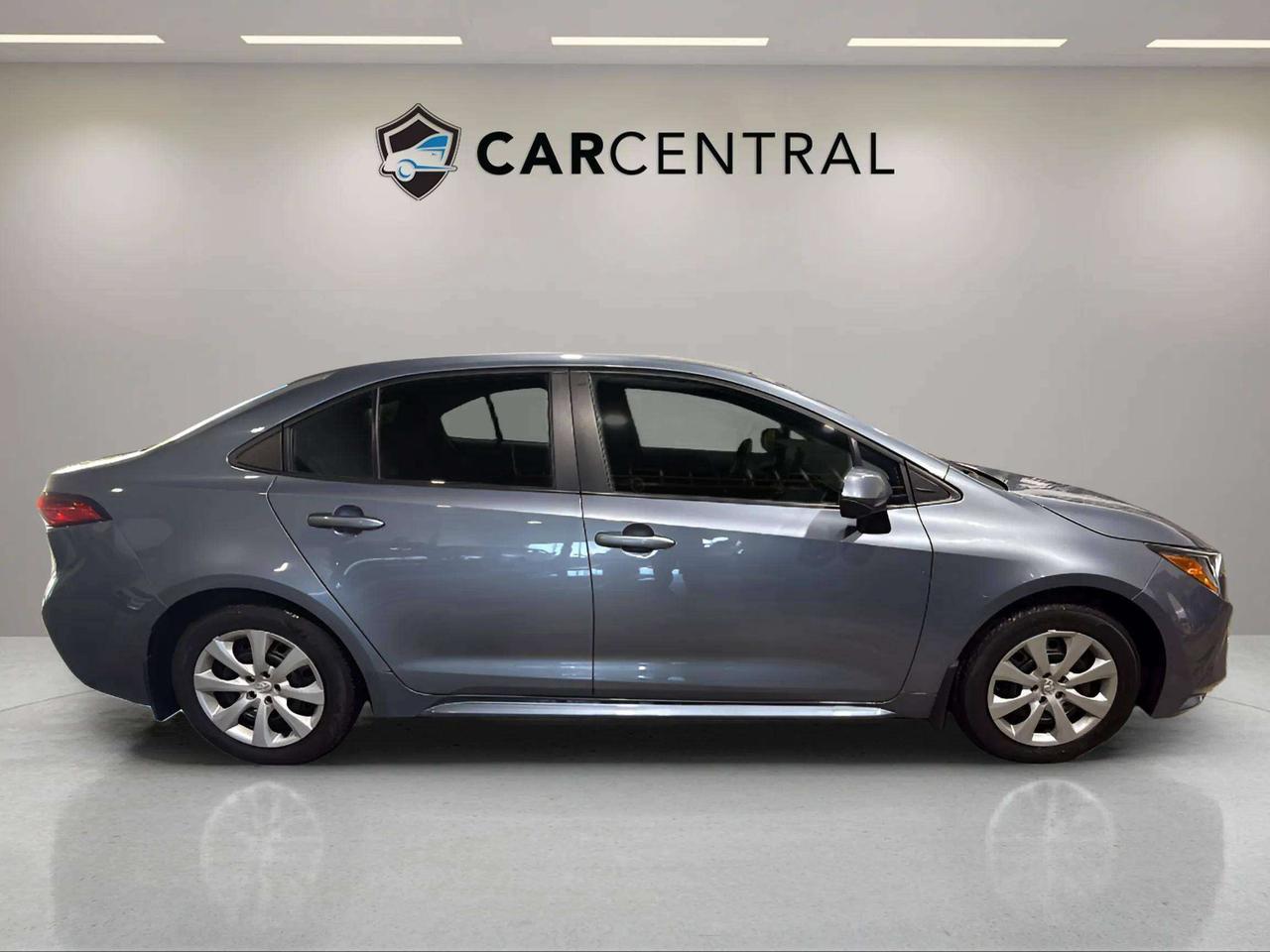 2022 Toyota Corolla LE | 16 SERVICE | ADAP CRUISE | CARPLAY | HTD SEAT Photo