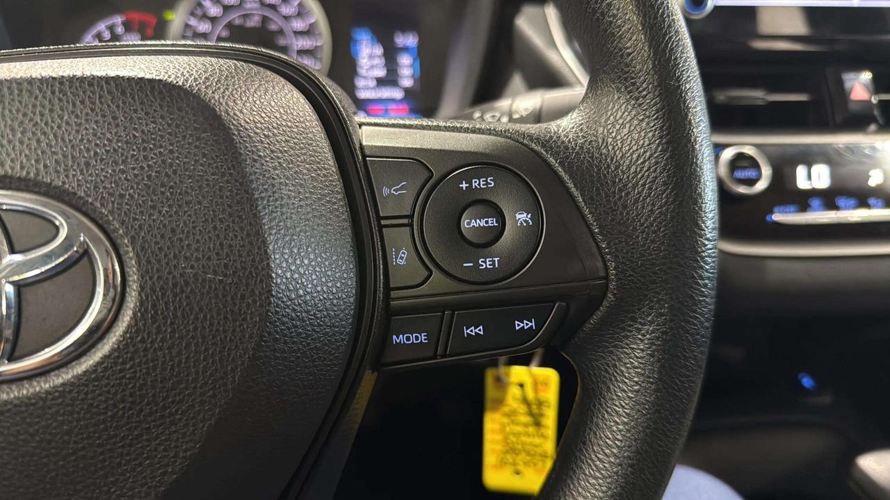 2022 Toyota Corolla LE | 16 SERVICE | ADAP CRUISE | CARPLAY | HTD SEAT Photo