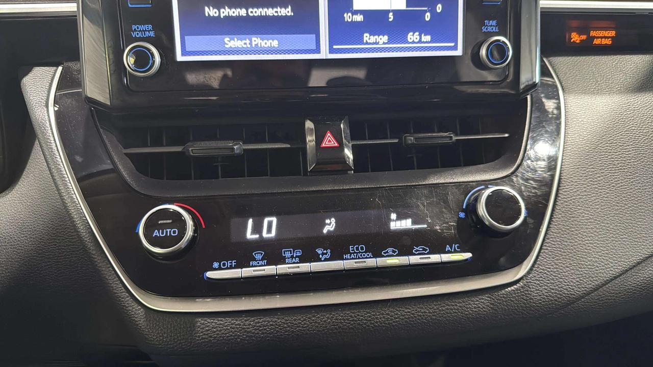 2022 Toyota Corolla LE | 16 SERVICE | ADAP CRUISE | CARPLAY | HTD SEAT Photo