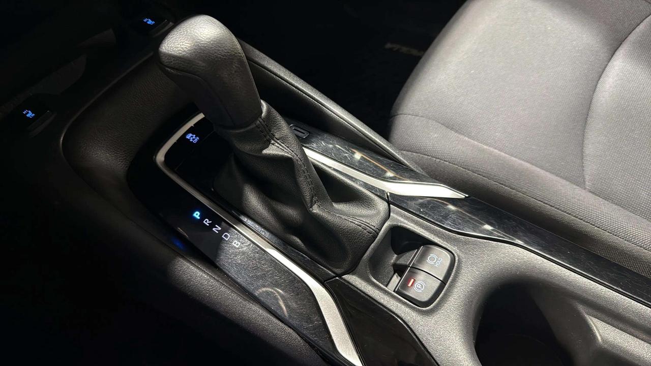 2022 Toyota Corolla LE | 16 SERVICE | ADAP CRUISE | CARPLAY | HTD SEAT Photo