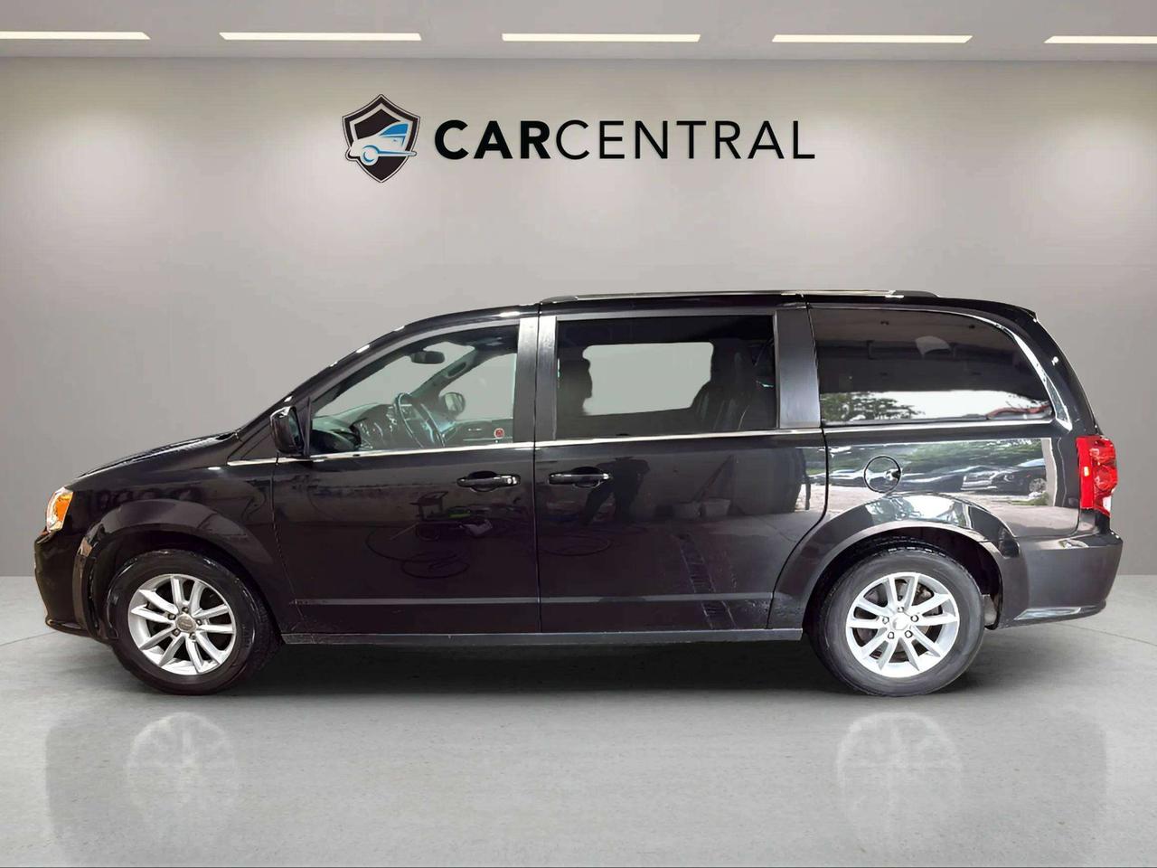 2020 Dodge Grand Caravan PREMIUM PLUS |CLEAN CARFAX|1 OWNER|LEATHER| PWR DR Photo