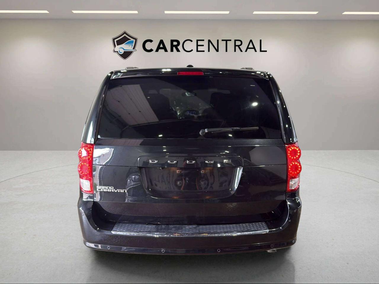 2020 Dodge Grand Caravan PREMIUM PLUS |CLEAN CARFAX|1 OWNER|LEATHER| PWR DR Photo