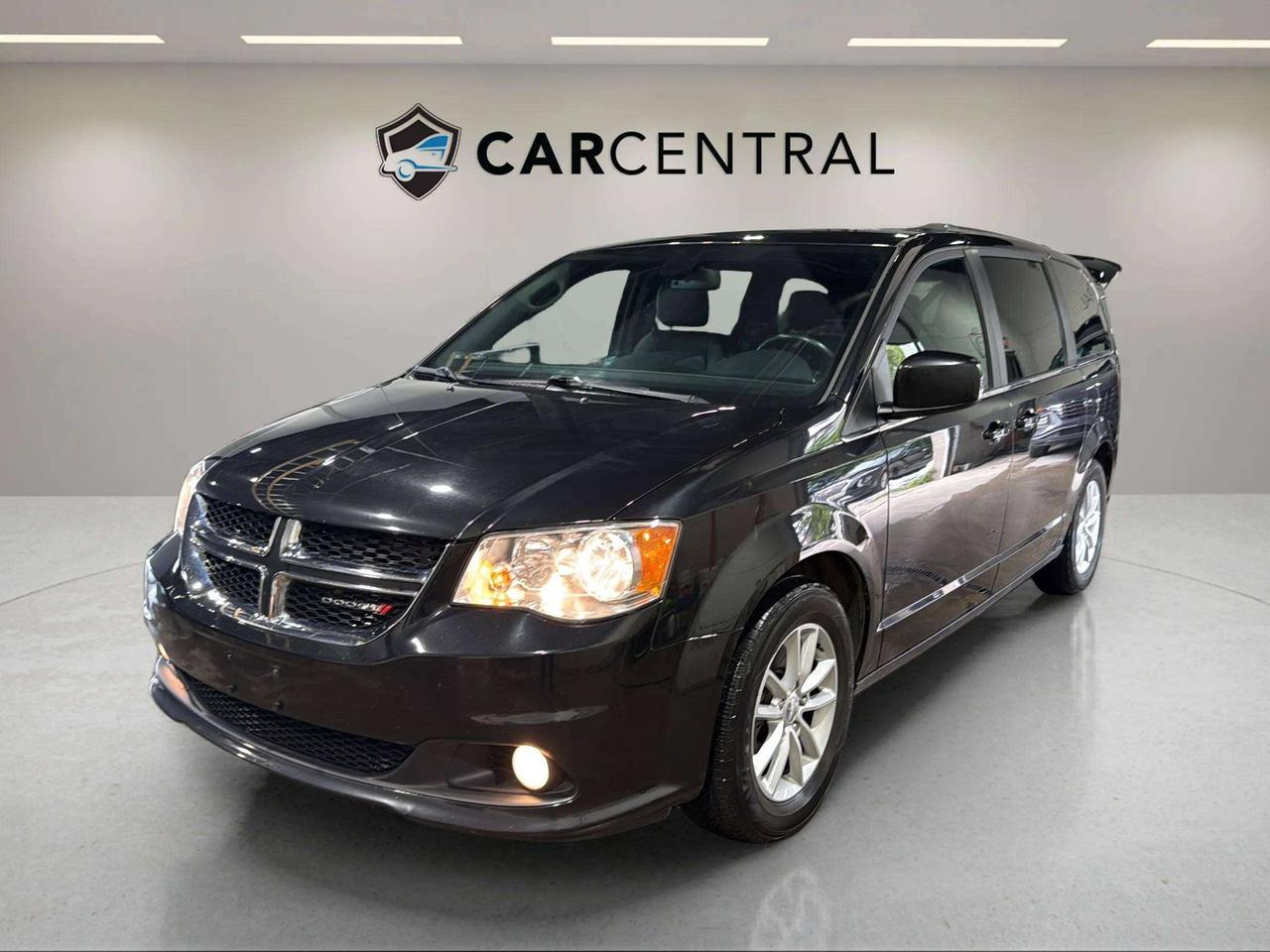 2020 Dodge Grand Caravan PREMIUM PLUS |CLEAN CARFAX|1 OWNER|LEATHER| PWR DR Photo