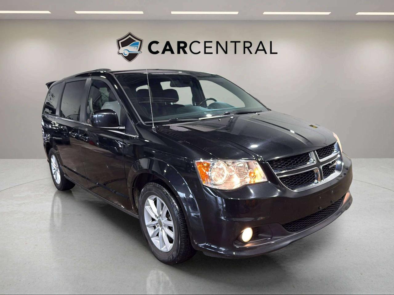 2020 Dodge Grand Caravan PREMIUM PLUS |CLEAN CARFAX|1 OWNER|LEATHER| PWR DR Photo