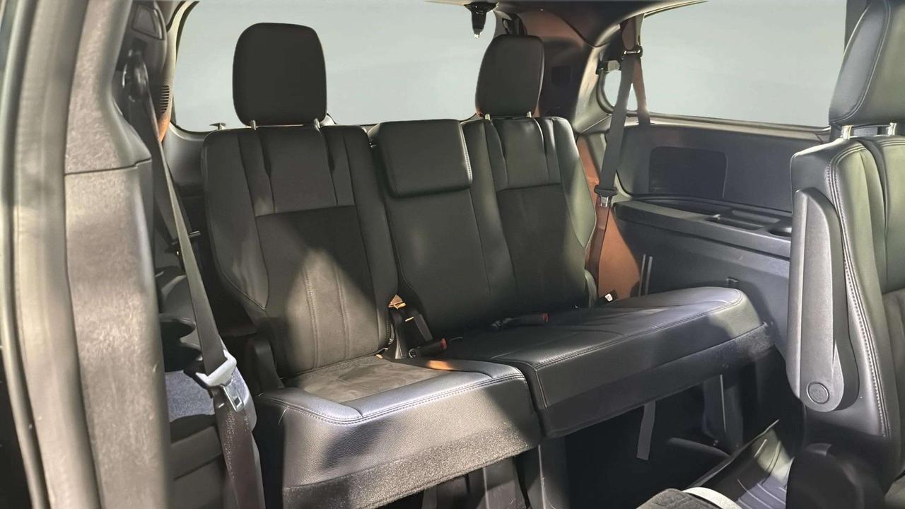 2020 Dodge Grand Caravan PREMIUM PLUS |CLEAN CARFAX|1 OWNER|LEATHER| PWR DR Photo
