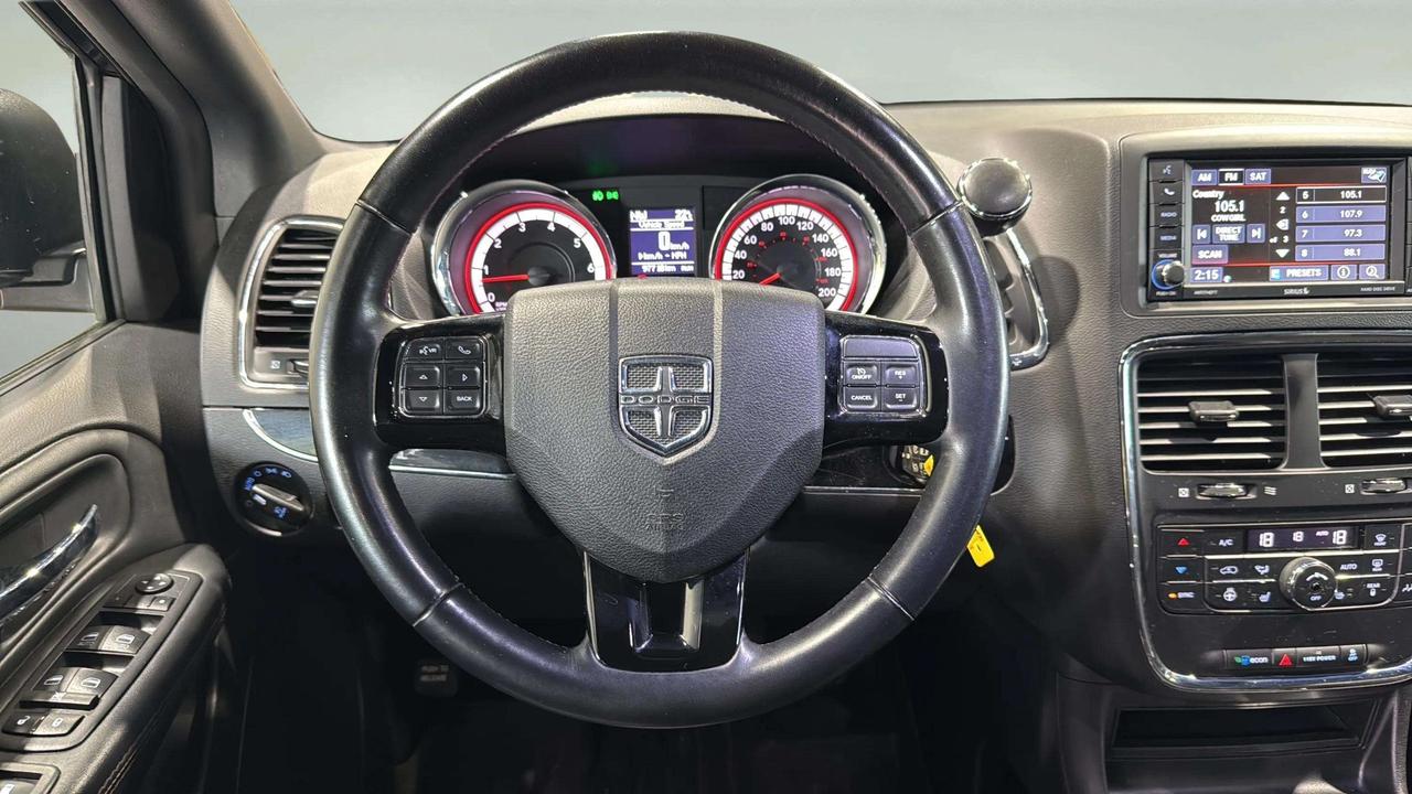 2020 Dodge Grand Caravan PREMIUM PLUS |CLEAN CARFAX|1 OWNER|LEATHER| PWR DR Photo
