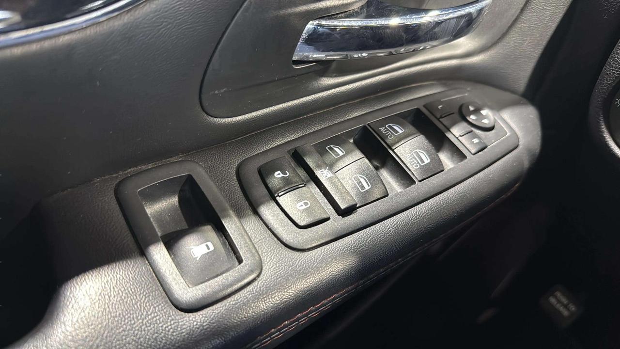 2020 Dodge Grand Caravan PREMIUM PLUS |CLEAN CARFAX|1 OWNER|LEATHER| PWR DR Photo