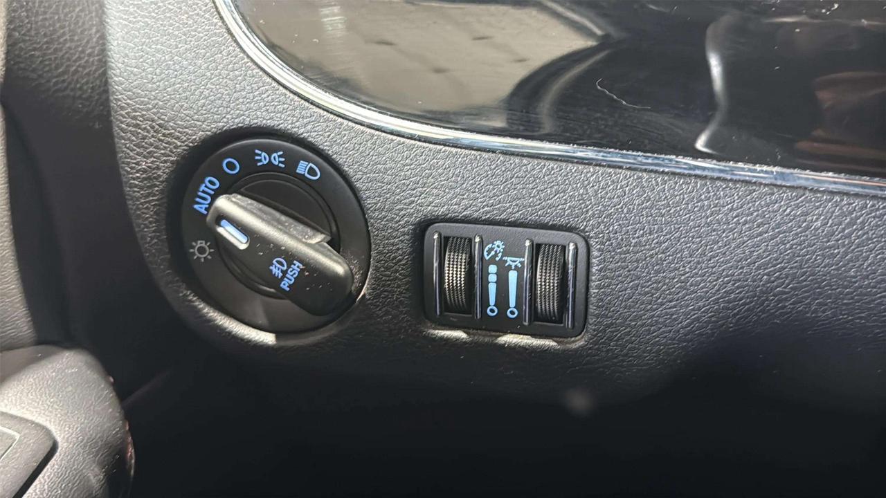 2020 Dodge Grand Caravan PREMIUM PLUS |CLEAN CARFAX|1 OWNER|LEATHER| PWR DR Photo