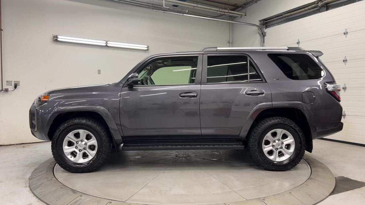 2021 Toyota 4Runner 4X4 | 7-PASS | LEATHER |SUNROOF | TOW PKG | ALLOYS Photo4