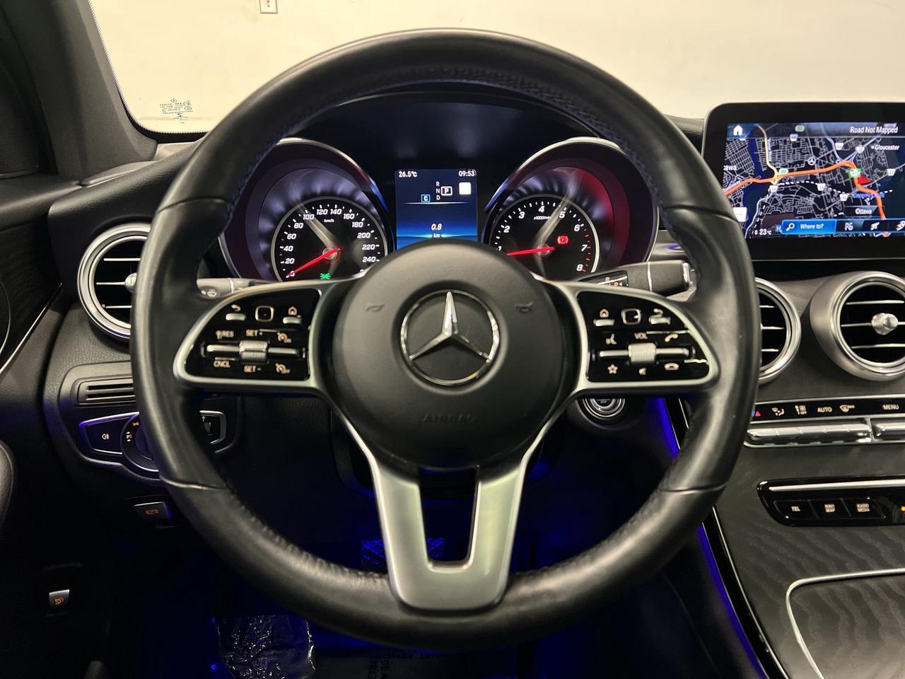 2022 Mercedes-Benz GLC-Class GLC 300 AWD | LOW KMS!! | LEATHER | PANO ROOF |NAV Photo