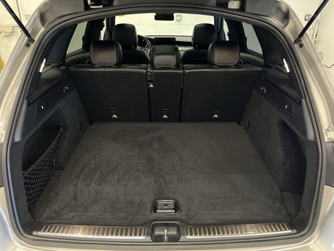 2022 Mercedes-Benz GLC-Class GLC 300 AWD | LOW KMS!! | LEATHER | PANO ROOF |NAV Photo
