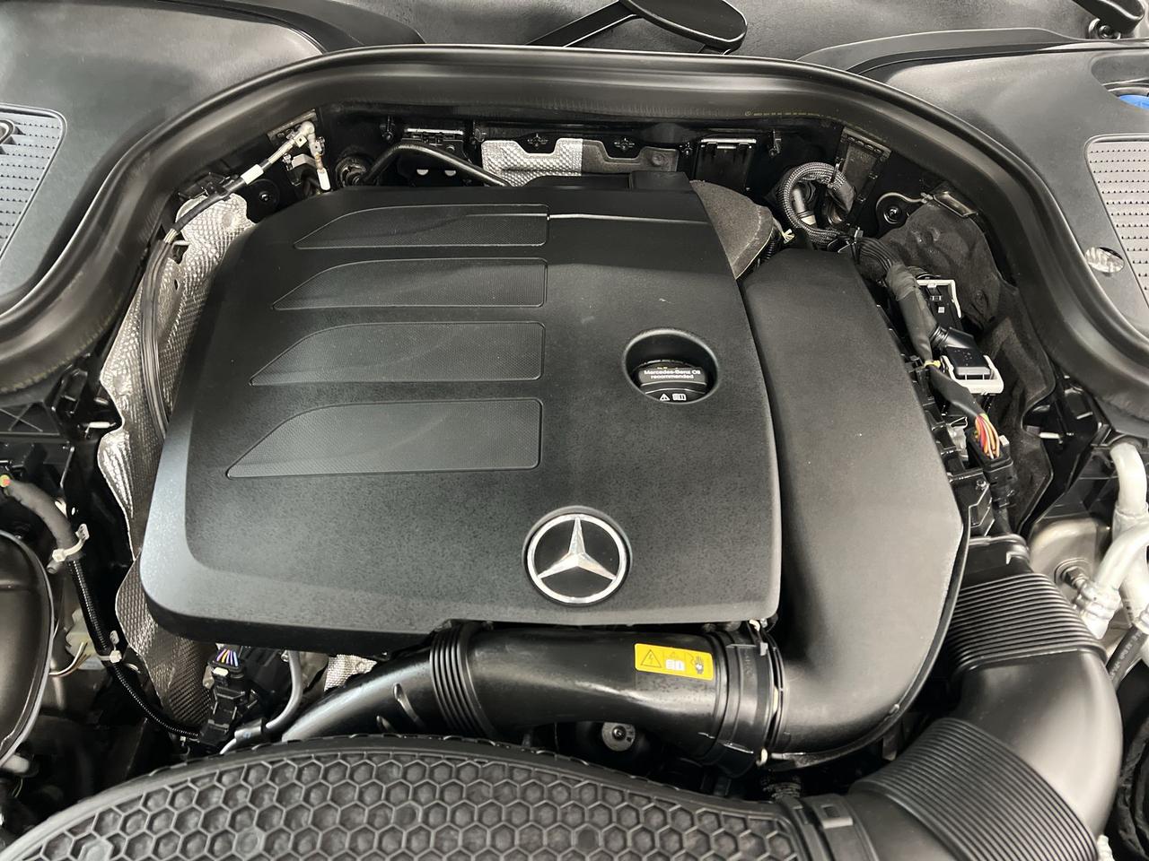 2022 Mercedes-Benz GLC-Class GLC 300 AWD | LOW KMS!! | LEATHER | PANO ROOF |NAV Photo