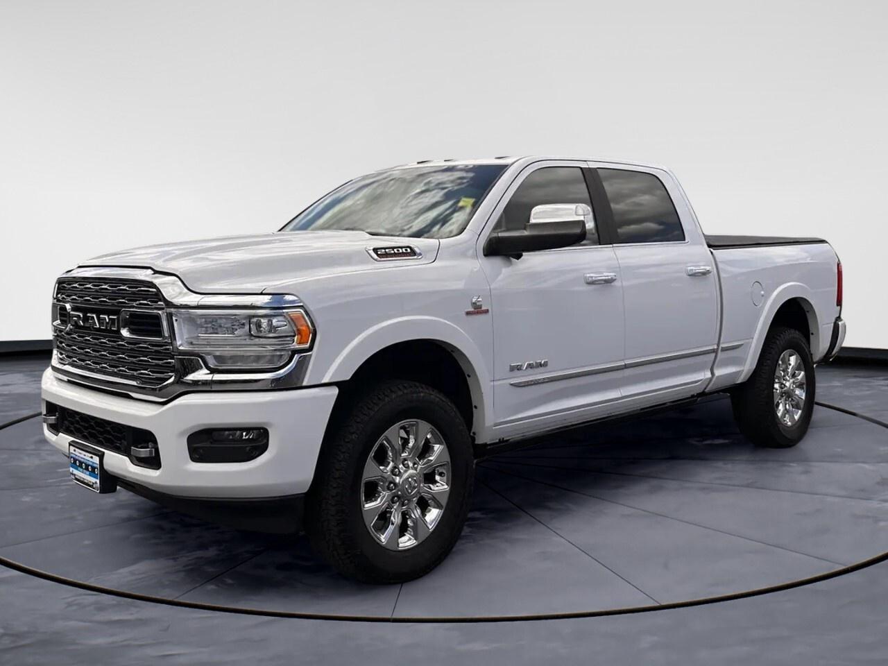 Odometer is 96174 kilometers below market average!

Bright White Clearcoat 2019 Ram 2500 Limited 4WD 6-Speed Automatic 6.7L Cummins I6 Turbodiesel

**CARPROOF CERTIFIED**.

* PLEASE SEE OUR MAIN WEBSITE FOR MORE PICTURES AND CARFAX REPORTS * Buy in confidence at WINDSOR CHRYSLER with our 95-point safety inspection by our certified technicians. Searching for your upgrade has never been easier. You will immediately get the low market price based on our market research, which means no more wasted time shopping around for the best price, Its time to drive home the most car for your money today. OVER 100 Pre-Owned Vehicles in Stock! Our Finance Team will secure the Best Interest Rate from one of out 20 Auto Financing Lenders that can get you APPROVED! Financing Available For All Credit Types! Whether you have Great Credit, No Credit, Slow Credit, Bad Credit, Been Bankrupt, On Disability, Or on a Pension, we have options. Looking to just sell your vehicle? We buy all makes and models let us buy your vehicle. Proudly Serving Windsor, Essex, Leamington, Kingsville, Belle River, LaSalle, Amherstburg, Tecumseh, Lakeshore, Strathroy, Stratford, Leamington, Tilbury, Essex, St. Thomas, Waterloo, Wallaceburg, St. Clair Beach, Puce, Riverside, London, Chatham, Kitchener, Guelph, Goderich, Brantford, St. Catherines, Milton, Mississauga, Toronto, Hamilton, Oakville, Barrie, Scarborough, and the GTA.