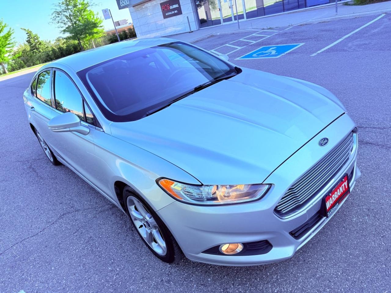 2013 Ford Fusion SE 4dr Sedan (2.5L 4cyl 6A) Photo