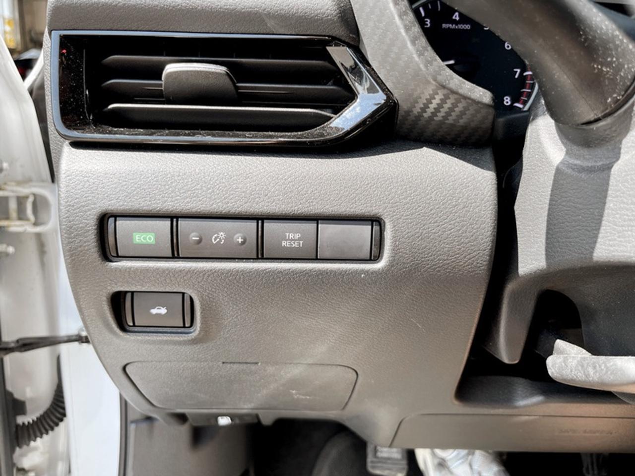 2024 Nissan Sentra SV  - Low Mileage Photo