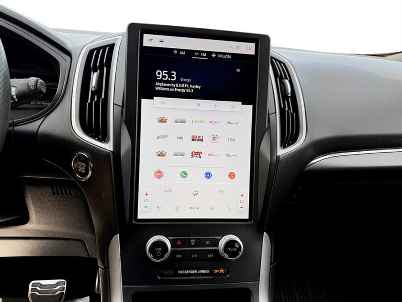 2022 Ford Edge ST Line  *CO-PILOT360 | COLD WEATH. PKG.* Photo