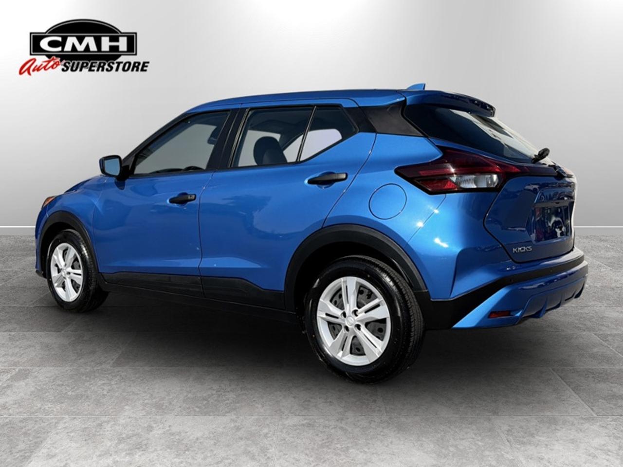 2021 Nissan Kicks S  **LOW KMS - ONE OWNER** Photo