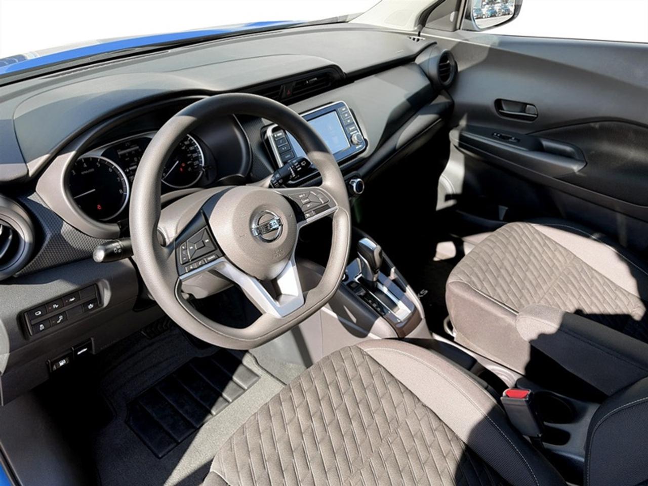 2021 Nissan Kicks S  **LOW KMS - ONE OWNER** Photo