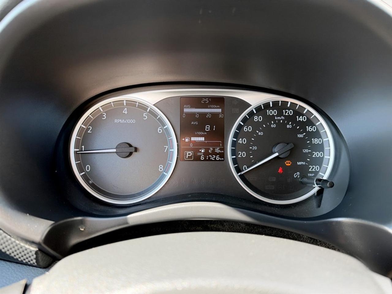 2021 Nissan Kicks S  **LOW KMS - ONE OWNER** Photo