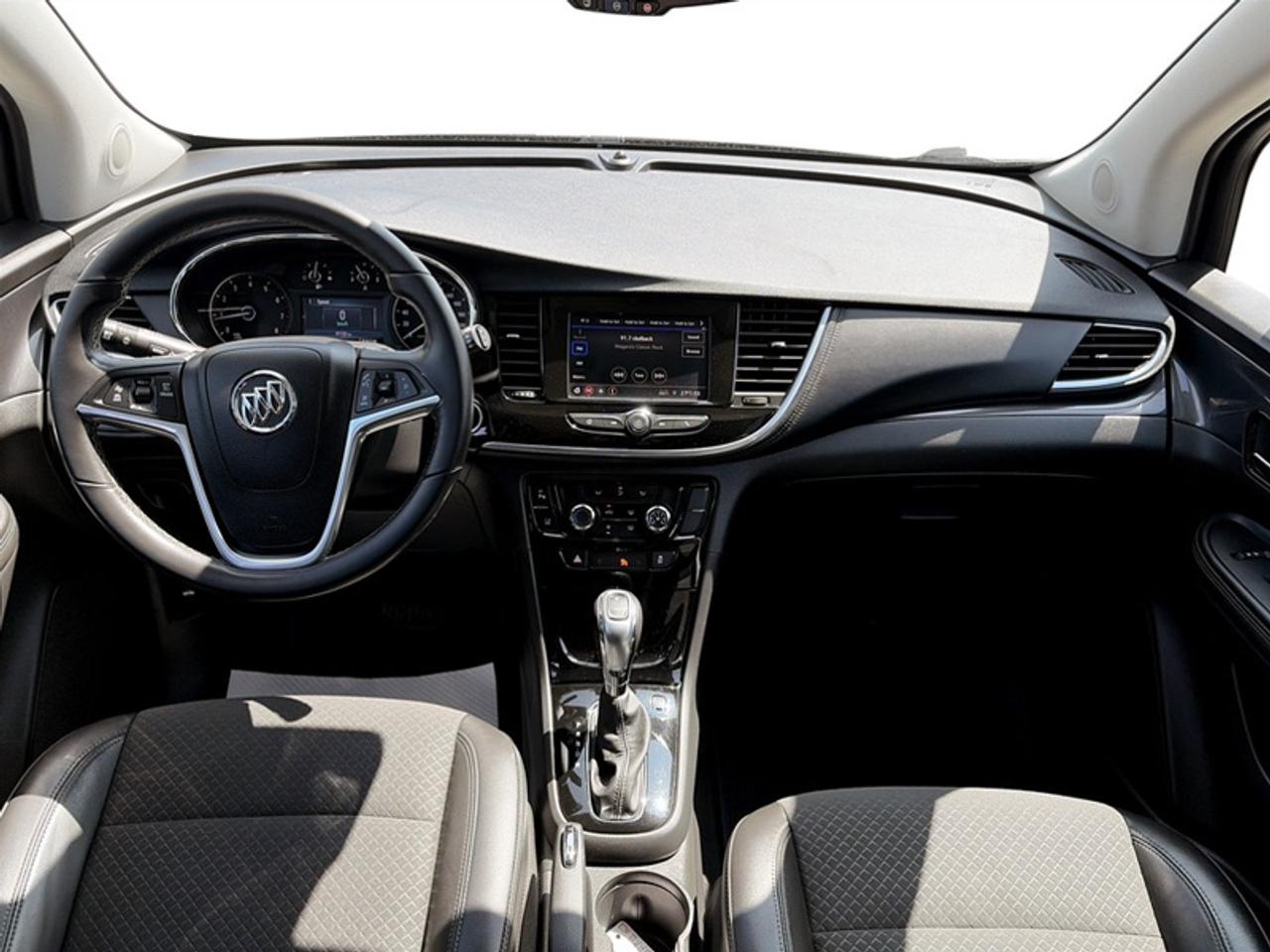 2022 Buick Encore Preferred w/Safety Pkg II  *LOW KMS* Photo