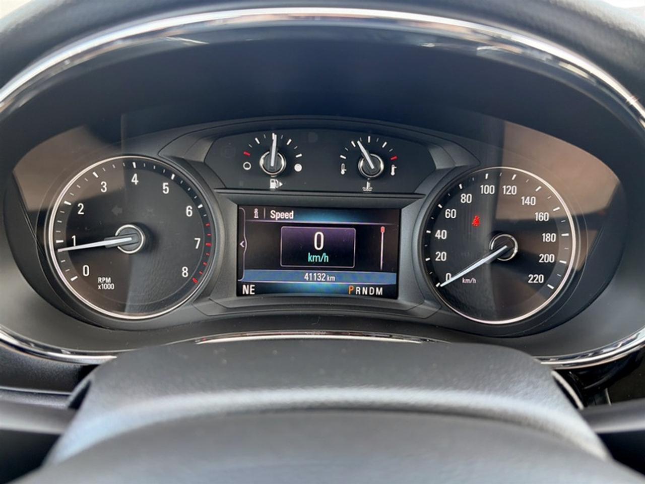 2022 Buick Encore Preferred w/Safety Pkg II  *LOW KMS* Photo