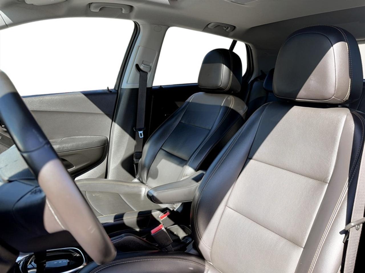 2018 Chevrolet Trax Premier  **36 SERVICE RECORDS** Photo