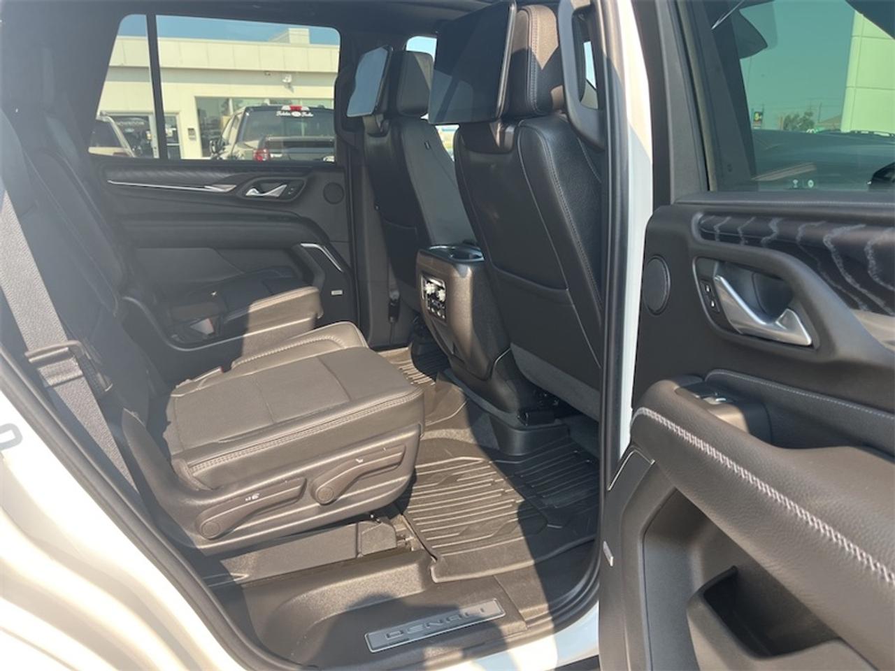 2023 GMC Yukon Denali  - Navigation -  Leather Seats Photo5