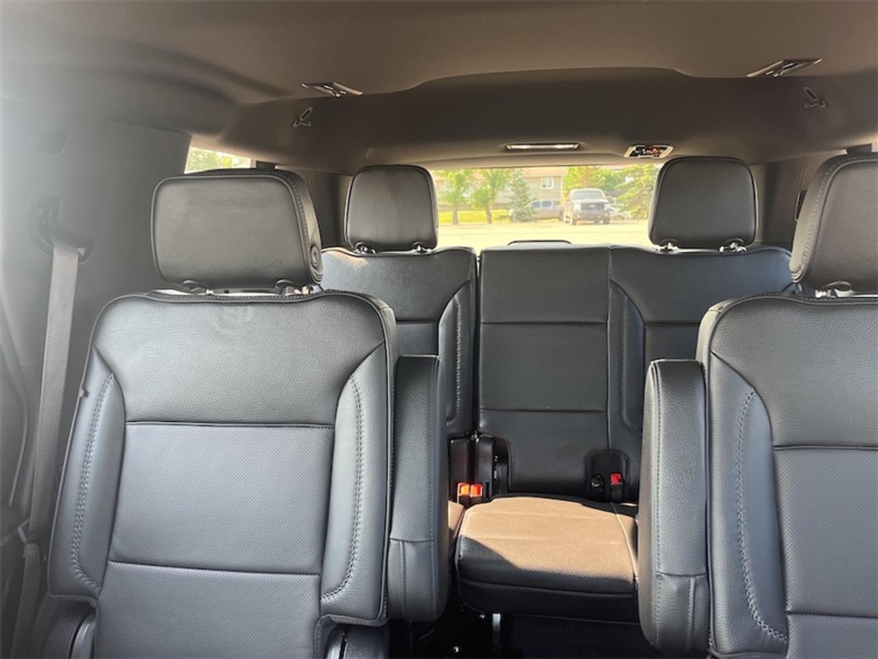 2023 GMC Yukon Denali  - Navigation -  Leather Seats Photo5