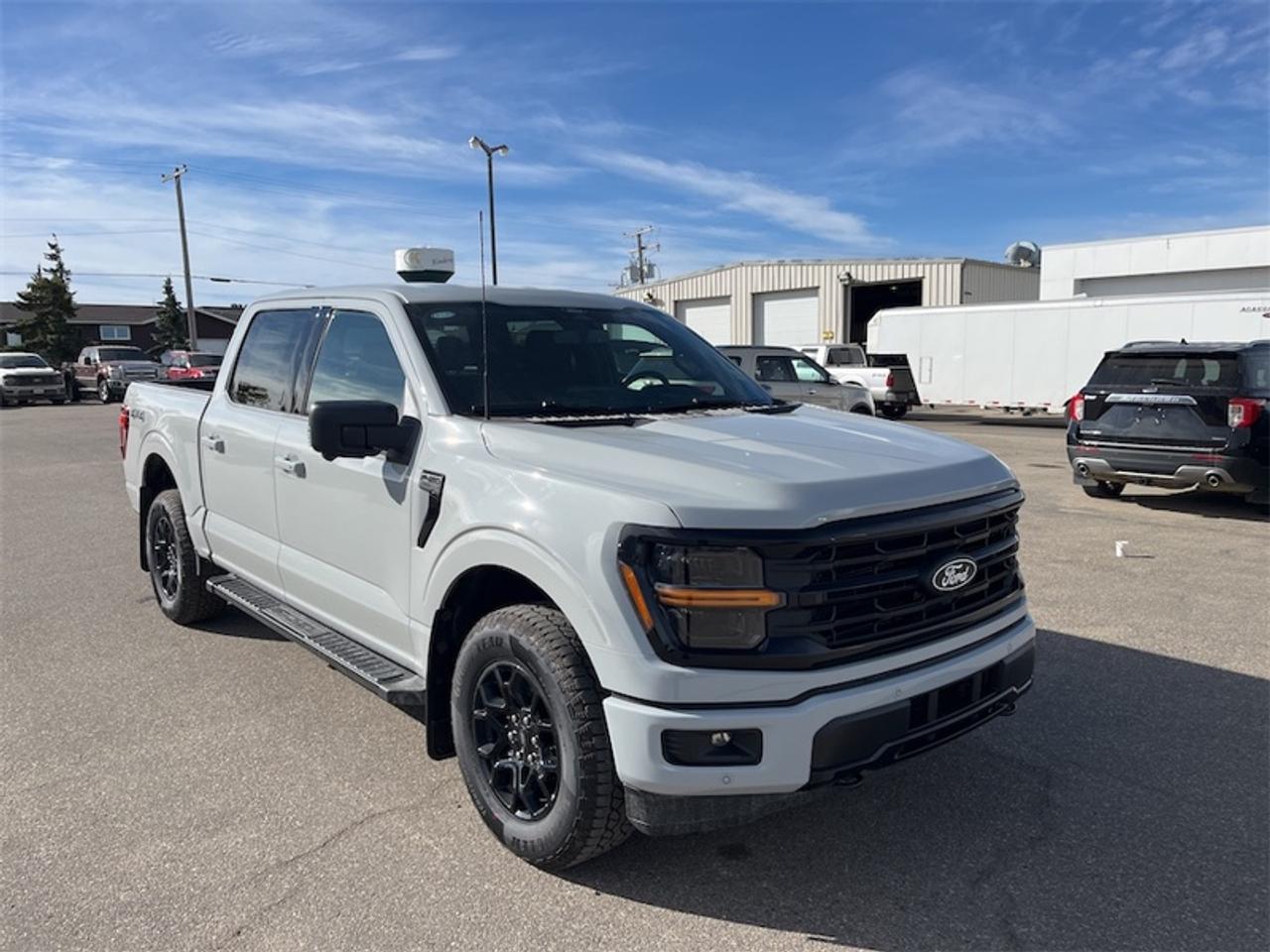2026 Ford F-150 XLT  - 18" Wheels - Running Boards Photo5