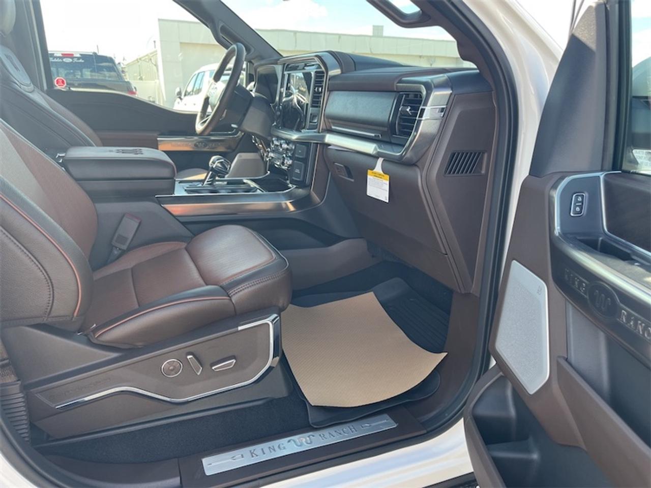 2026 Ford F-150 King Ranch  - Leather Seats Photo5