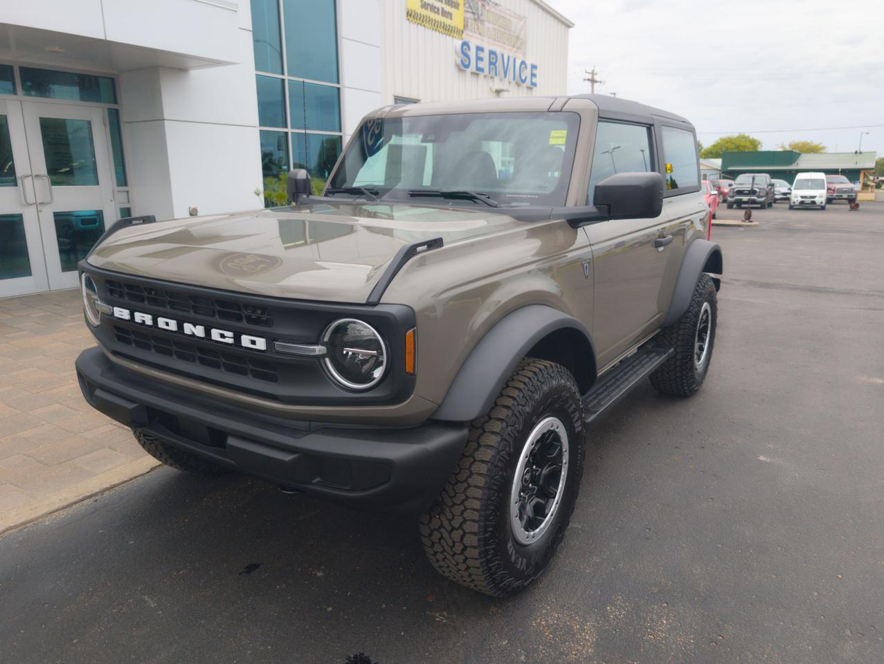 2026 Ford Bronco Base Photo1