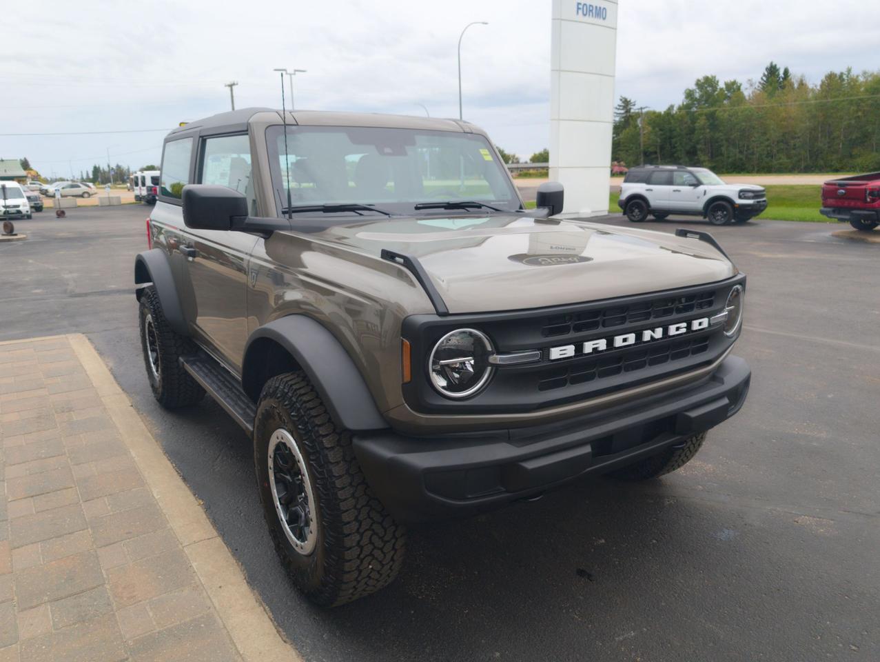 2026 Ford Bronco Base Photo3