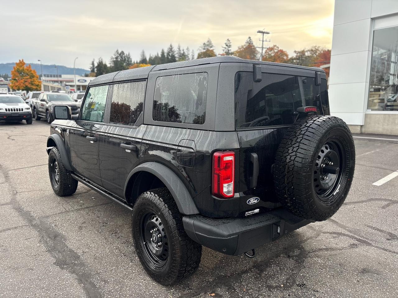2026 Ford Bronco Big Bend Photo2