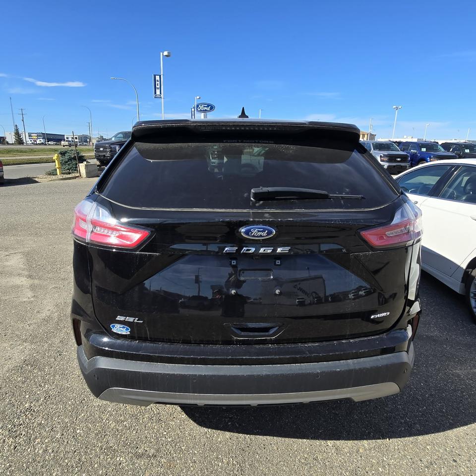 2024 Ford Edge SEL Photo3