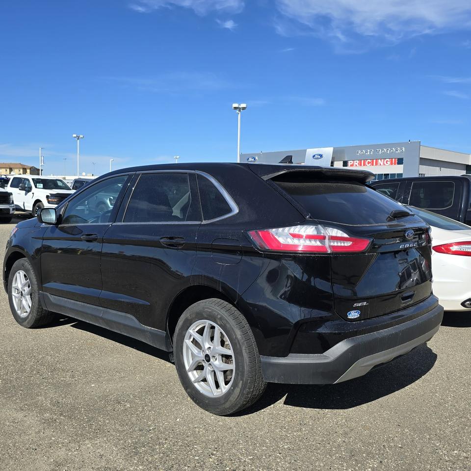 2024 Ford Edge SEL Photo2