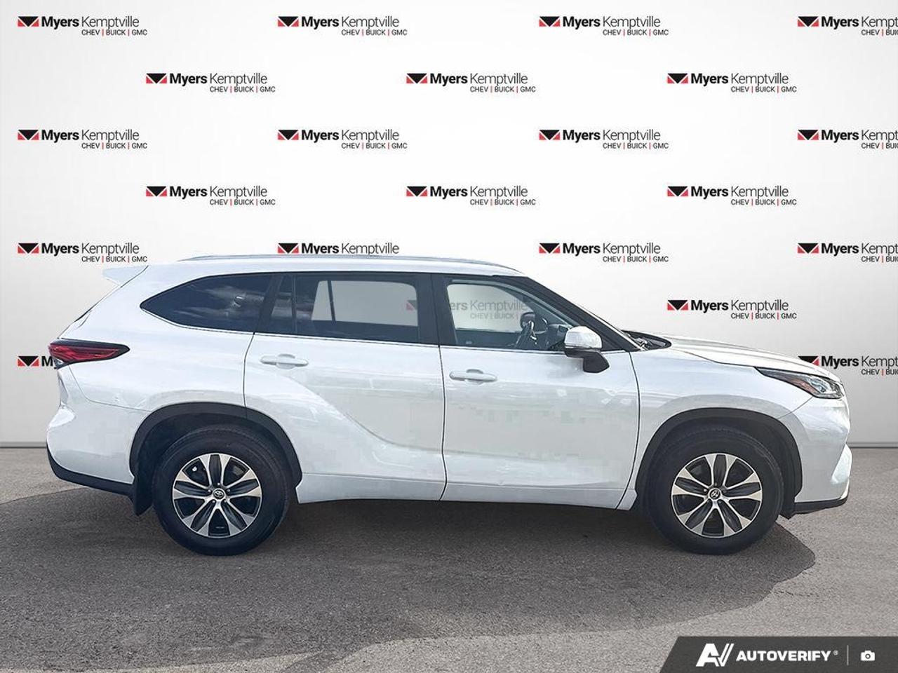2023 Toyota Highlander 4WD Photo