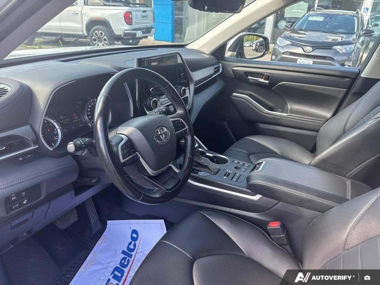 2023 Toyota Highlander 4WD Photo