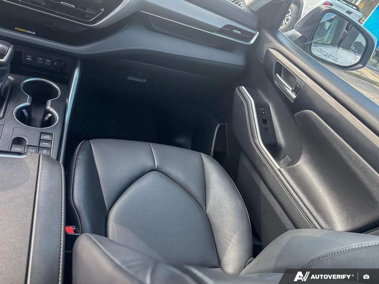 2023 Toyota Highlander 4WD Photo