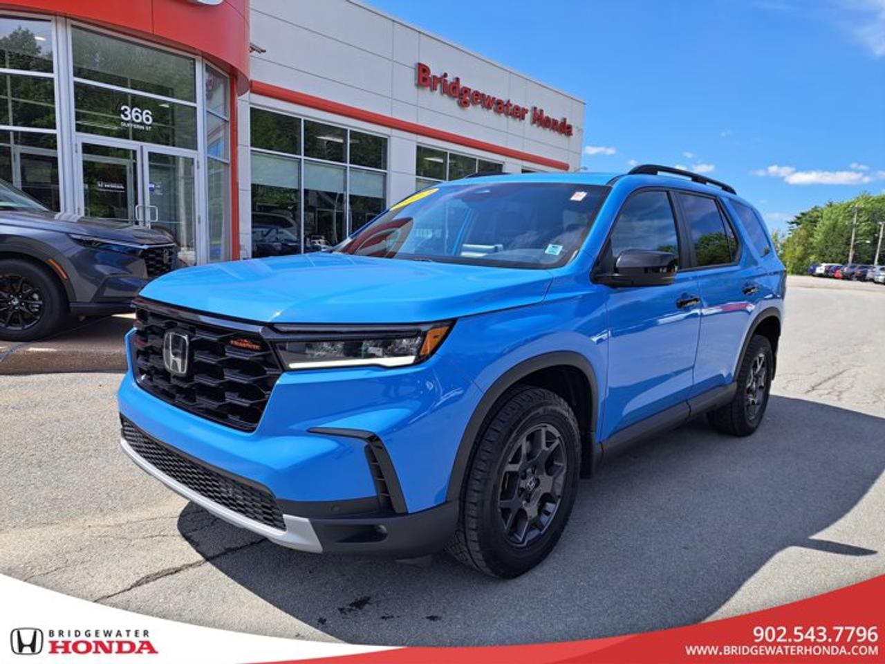 Small SUV 4WD, TrailSport AWD, 10-Speed Automatic w/OD, Regular Unleaded V-6 3.5 L/212