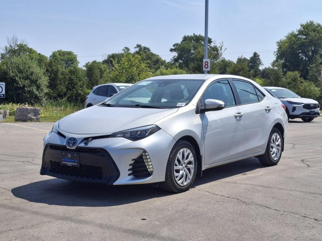 2019 Toyota Corolla SE | Split Leather | Heated Seats | Toyota Safety Sense | Bluetooth | Air Conditioning | and More ! Photo0